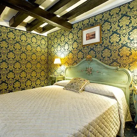 Ca' Della Loggia Venedig