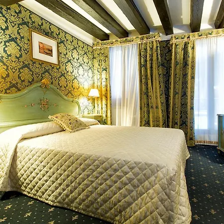 Bed & Breakfast Ca' Della Loggia 3*