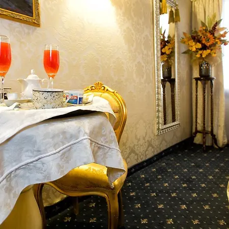 Bed & Breakfast Ca' Della Loggia Venedig