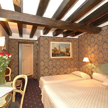 Bed & Breakfast Ca' Della Loggia 3*