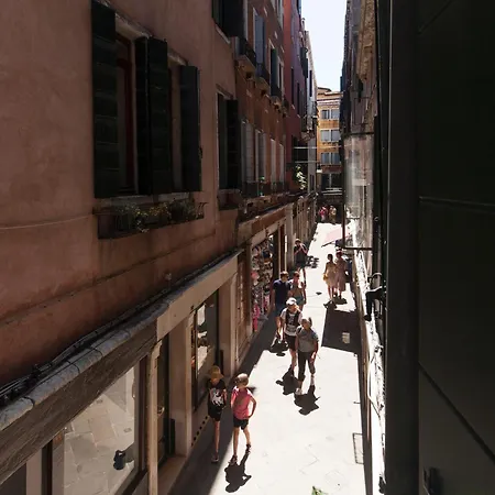 Oda ve Kahvaltı Ca' Della Loggia 3*