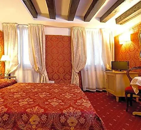 Ca' Della Loggia Couette-café 4*