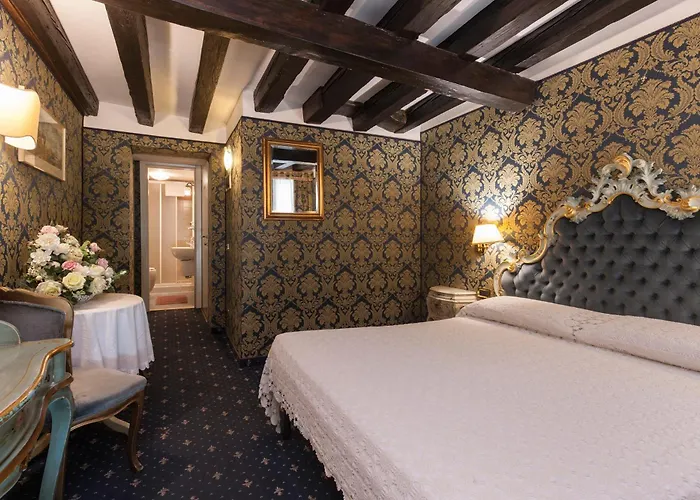 Ca' Della Loggia Bed & Breakfast Venezia