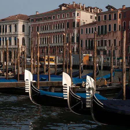 住宿加早餐酒店 德拉洛奇亚酒店 3*